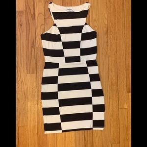 Sleveless Stripe dress
